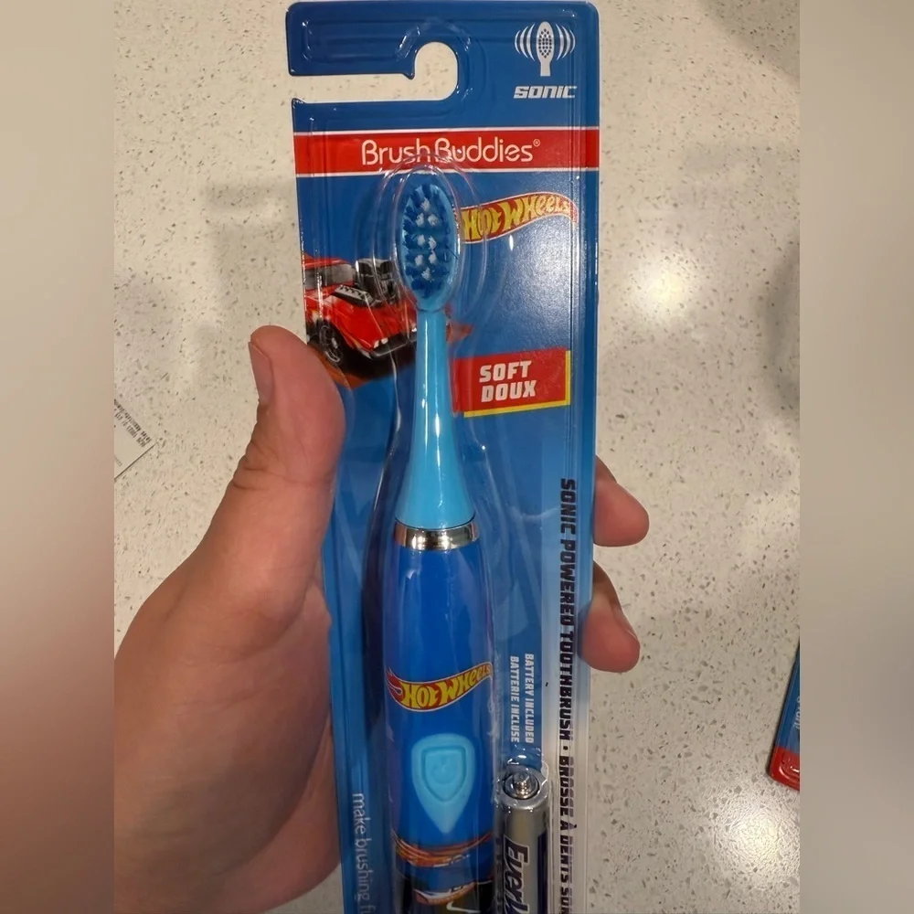 Brush Buddies nwt smoke